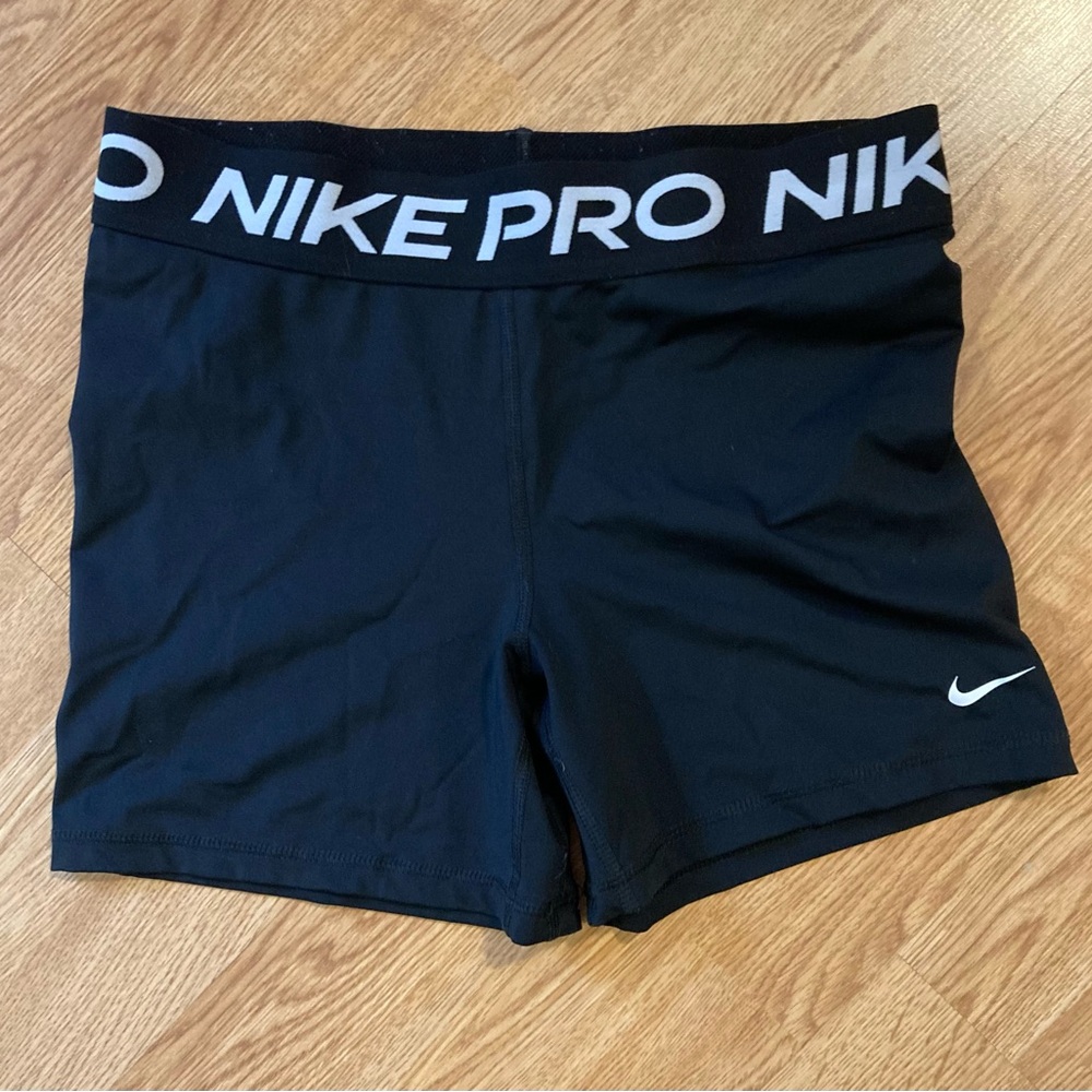 Nike Pro Women's Black Bike Shorts